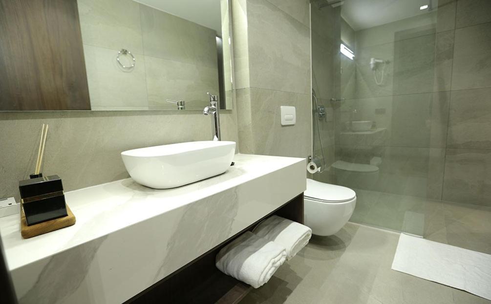 Astoria Luxury & Spa Gjilan Zewnętrze zdjęcie